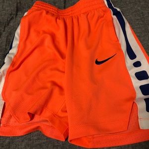 🦊Nike Shorts